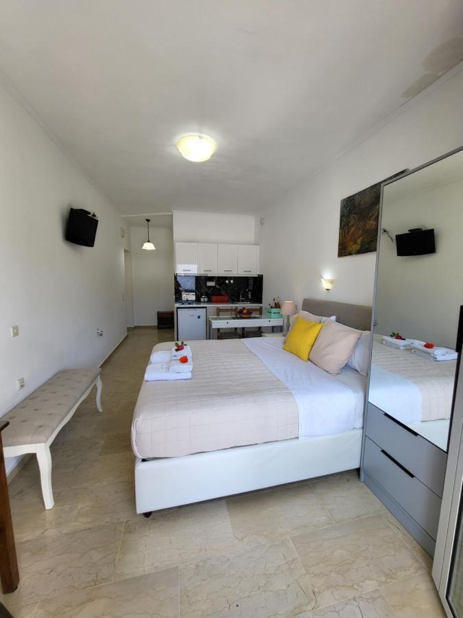 Angela Kassiopi Apartament Studio Eksteriør billede